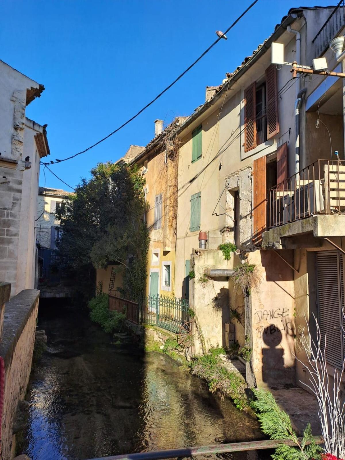 Le Nid De Marius Apartment L'Isle-sur-la-Sorgue Bagian luar foto