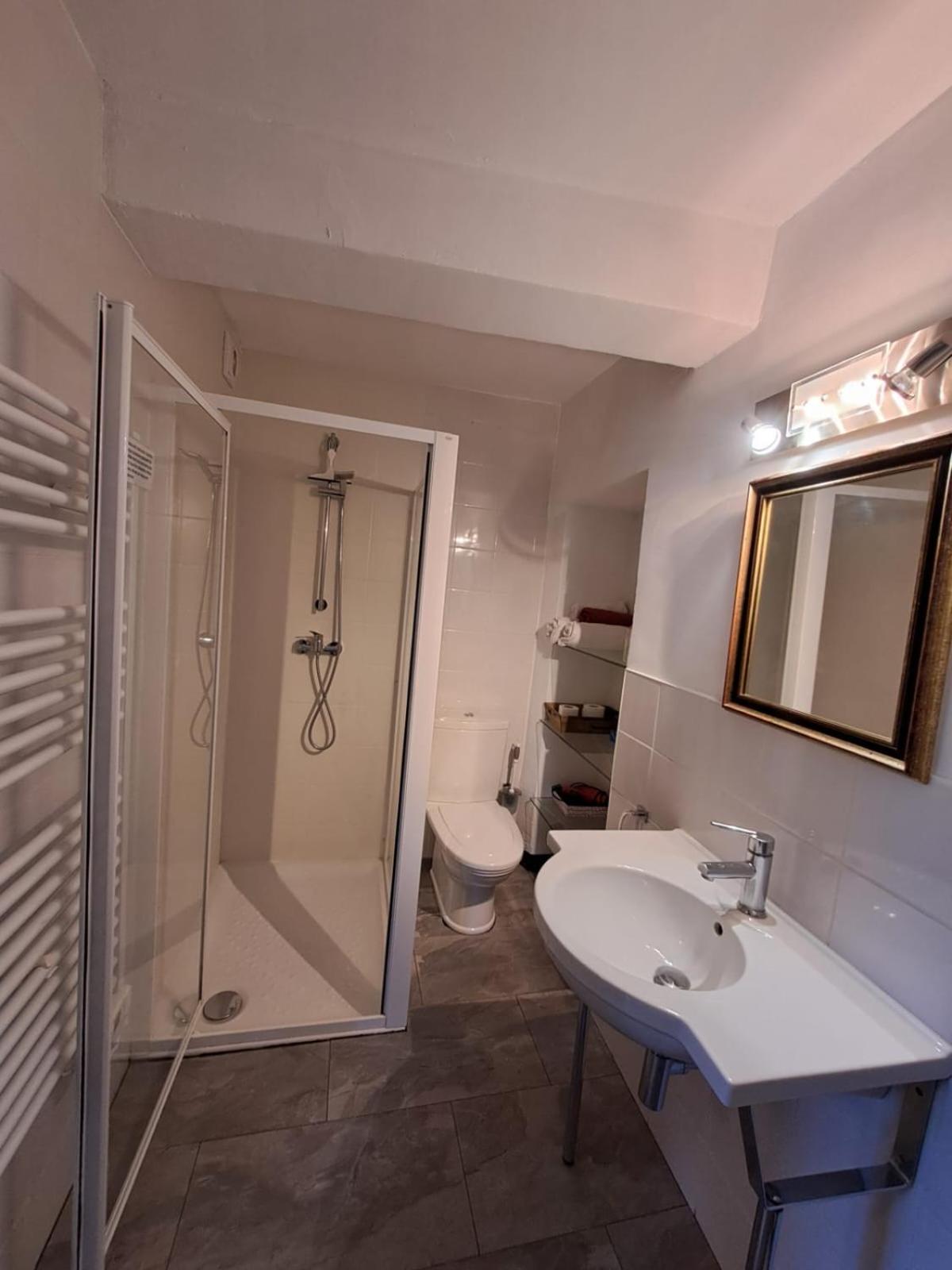 Le Nid De Marius Apartment L'Isle-sur-la-Sorgue Bagian luar foto